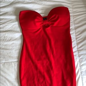 Bodycon strapless dress